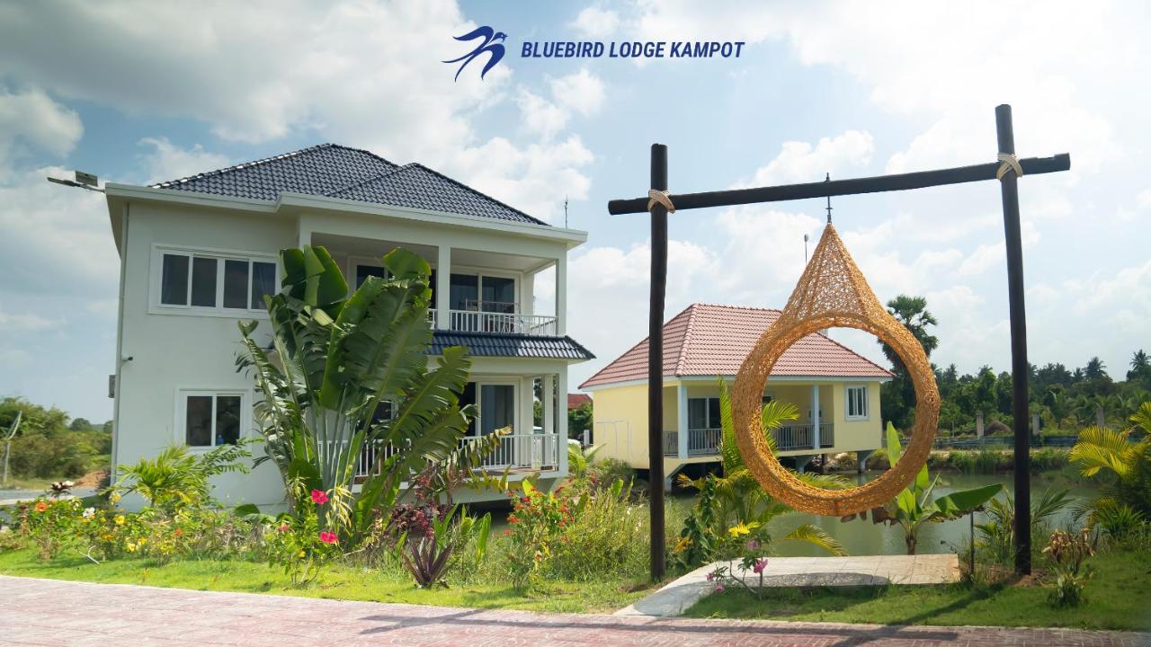 Bluebird Lodge Kampot Exterior photo